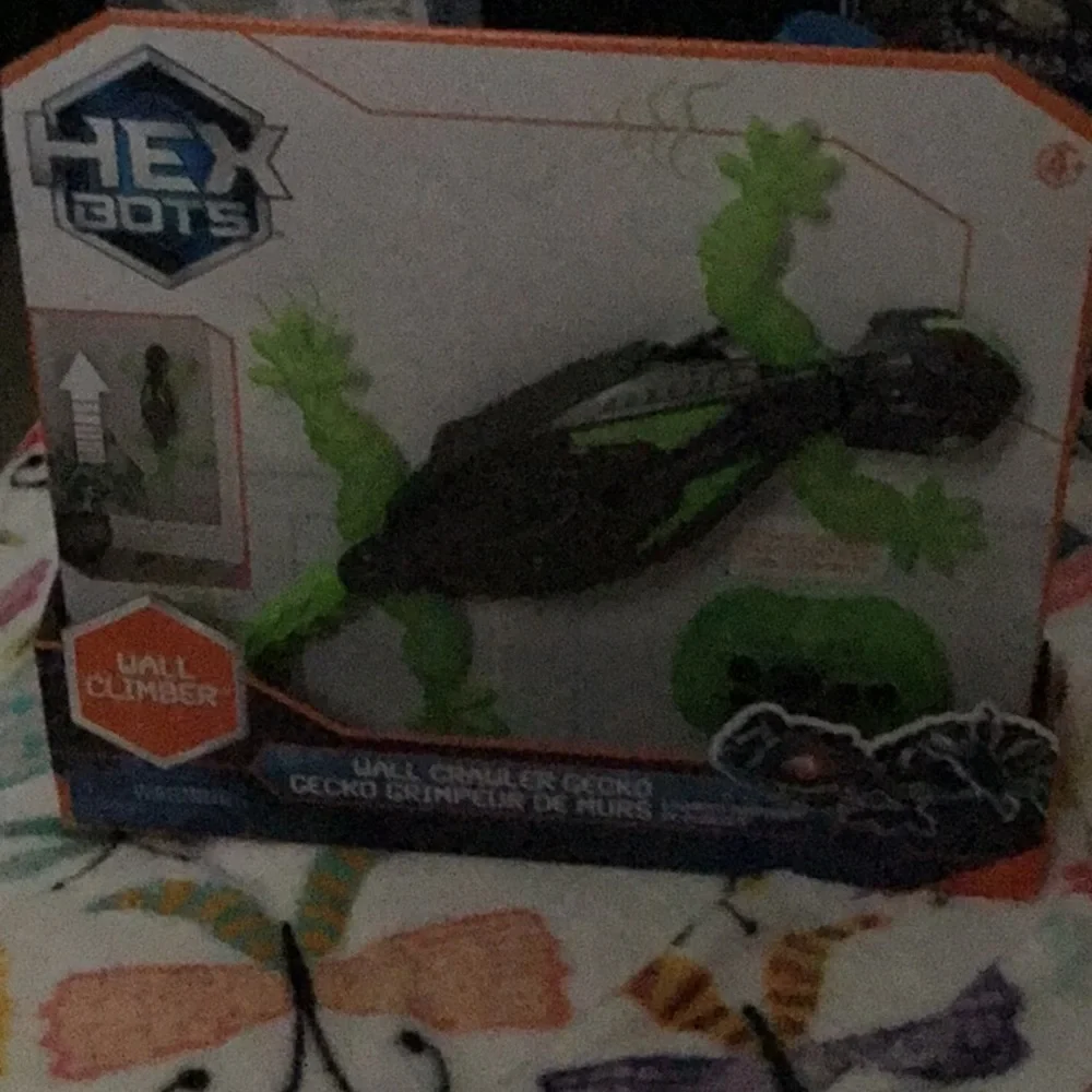 Hex Bots Wall Crawler Gecko new